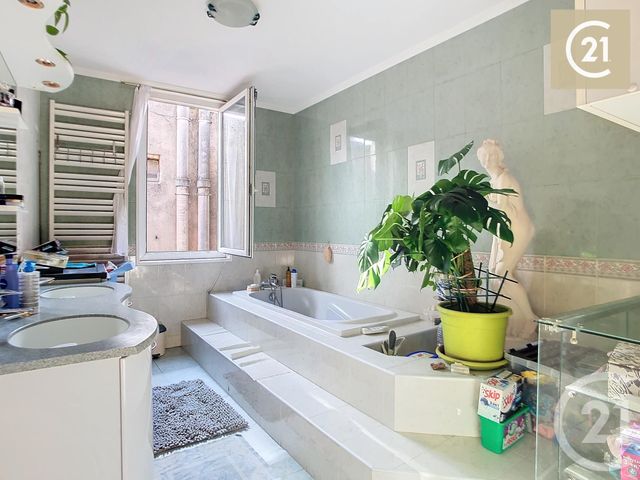 Afficher la photo en grand Appartement à vendre - 5 pièces - 120 m2 - Beziers - 34 - LANGUEDOC-ROUSSILLON