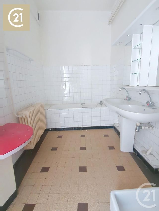 Afficher la photo en grand Appartement F4 à vendre - 5 pièces - 139,26 m2 - Beziers - 34 - LANGUEDOC-ROUSSILLON
