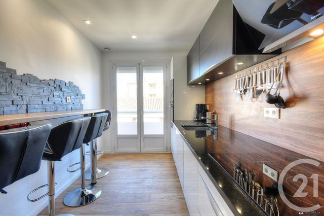 Afficher la photo en grand Appartement F4 à vendre - 4 pièces - 75,05 m2 - Beziers - 34 - LANGUEDOC-ROUSSILLON