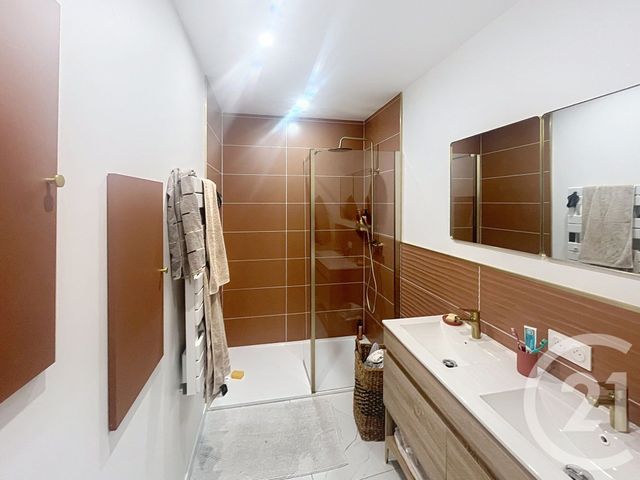 Afficher la photo en grand Maison à vendre - 4 pièces - 240 m2 - Beziers - 34 - LANGUEDOC-ROUSSILLON