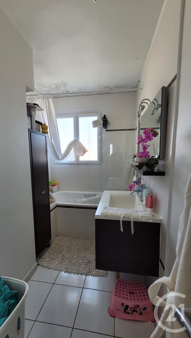 Afficher la photo en grand Appartement T4 à vendre - 4 pièces - 78,43 m2 - Beziers - 34 - LANGUEDOC-ROUSSILLON
