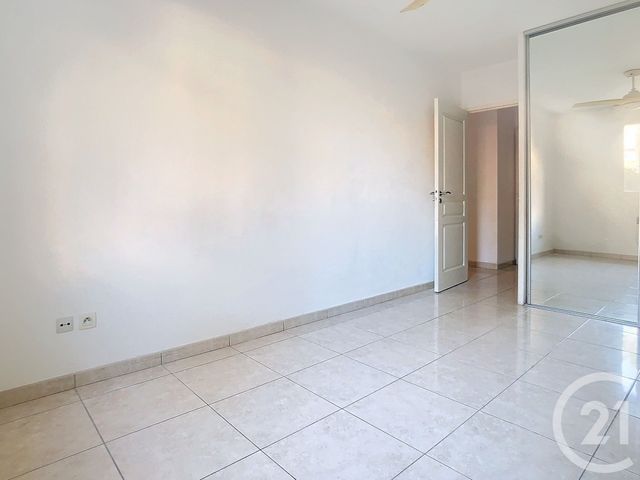 Afficher la photo en grand Appartement F3 à vendre - 3 pièces - 71 m2 - Beziers - 34 - LANGUEDOC-ROUSSILLON