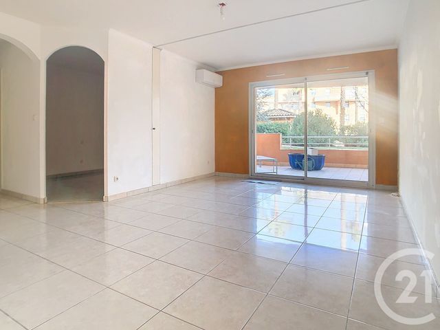 Afficher la photo en grand Appartement F3 à vendre - 3 pièces - 71 m2 - Beziers - 34 - LANGUEDOC-ROUSSILLON