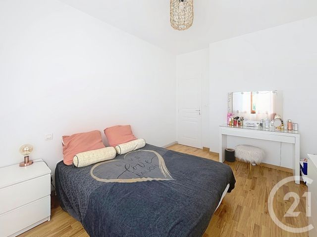 Afficher la photo en grand Appartement T4 à vendre - 4 pièces - 98 m2 - Beziers - 34 - LANGUEDOC-ROUSSILLON