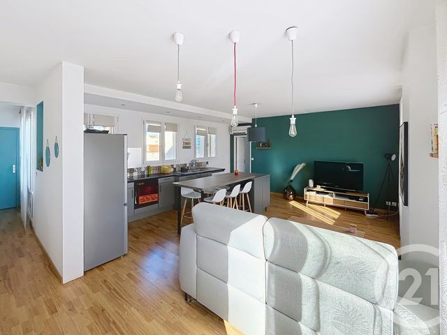 Afficher la photo en grand Appartement T4 à vendre - 4 pièces - 98 m2 - Beziers - 34 - LANGUEDOC-ROUSSILLON