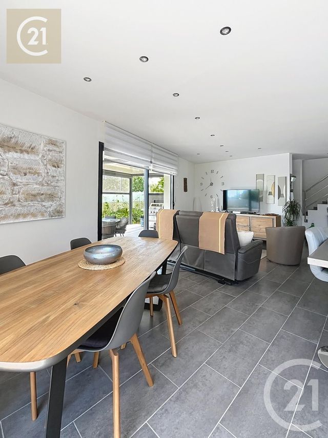 Afficher la photo en grand Maison à vendre - 4 pièces - 120 m2 - Sauvian - 34 - LANGUEDOC-ROUSSILLON