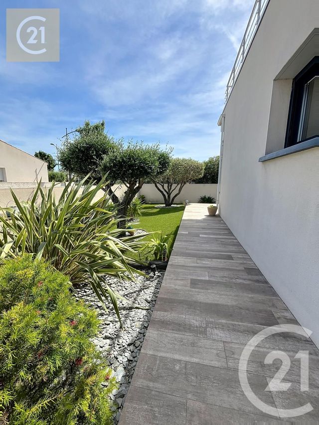 Afficher la photo en grand Maison à vendre - 4 pièces - 120 m2 - Sauvian - 34 - LANGUEDOC-ROUSSILLON