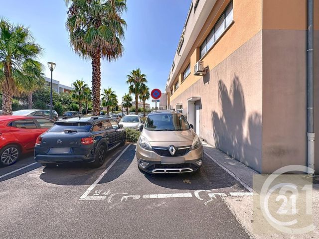 Afficher la photo en grand Parking à vendre - 16 m2 - Beziers - 34 - LANGUEDOC-ROUSSILLON