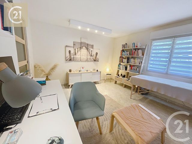 Afficher la photo en grand Maison à vendre - 8 pièces - 246 m2 - Beziers - 34 - LANGUEDOC-ROUSSILLON