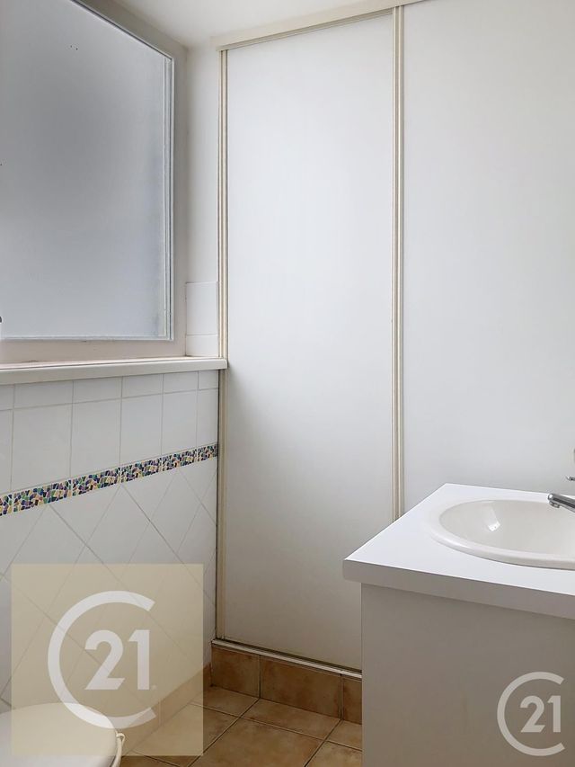 Afficher la photo en grand Appartement F3 à louer - 3 pièces - 66,24 m2 - Beziers - 34 - LANGUEDOC-ROUSSILLON