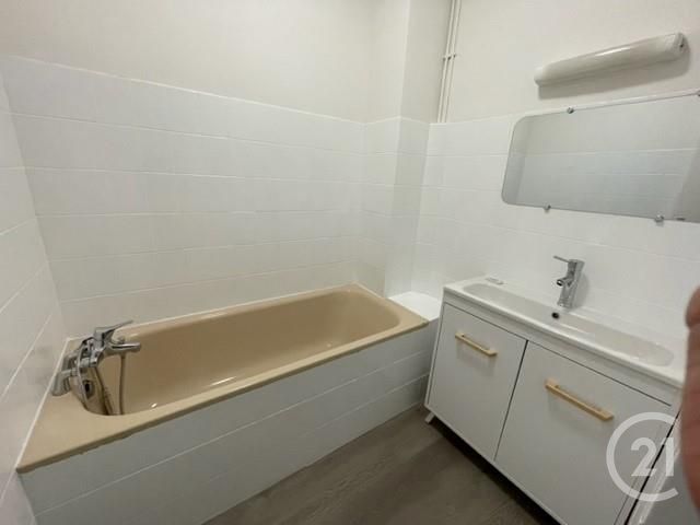 Appartement Duplex à louer - 4 pièces - 88,79 m2 - Beziers - 34 - LANGUEDOC-ROUSSILLON