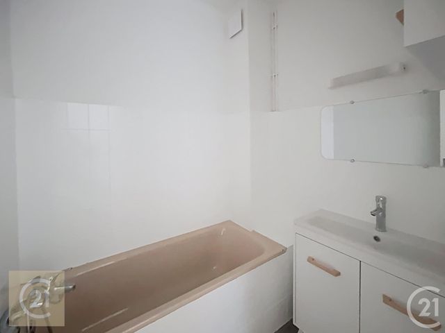 Appartement Duplex &agrave; louer - 4 pi&egrave;ces - 88,79 m2 - Beziers - 34 - LANGUEDOC-ROUSSILLON