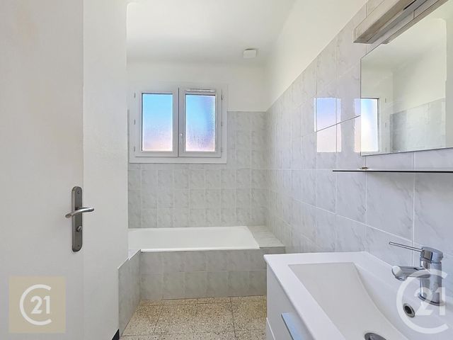 Appartement F3 &agrave; louer - 3 pi&egrave;ces - 57,81 m2 - Beziers - 34 - LANGUEDOC-ROUSSILLON