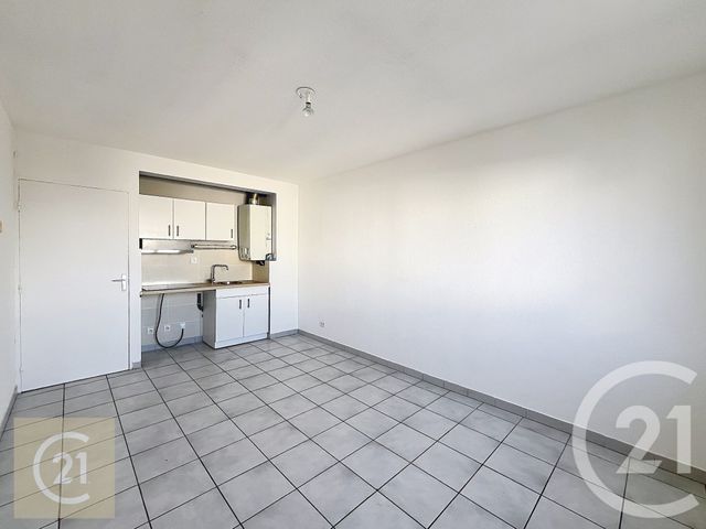 Appartement F2 &agrave; louer - 2 pi&egrave;ces - 36,56 m2 - Beziers - 34 - LANGUEDOC-ROUSSILLON