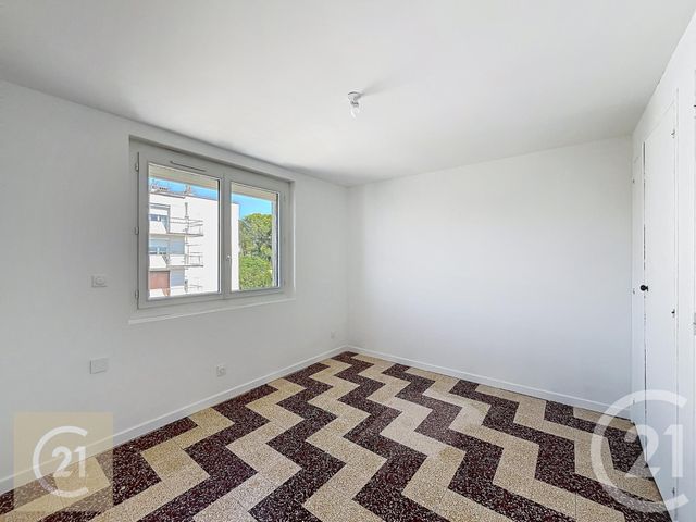 Appartement F4 &agrave; louer - 4 pi&egrave;ces - 62,72 m2 - Beziers - 34 - LANGUEDOC-ROUSSILLON