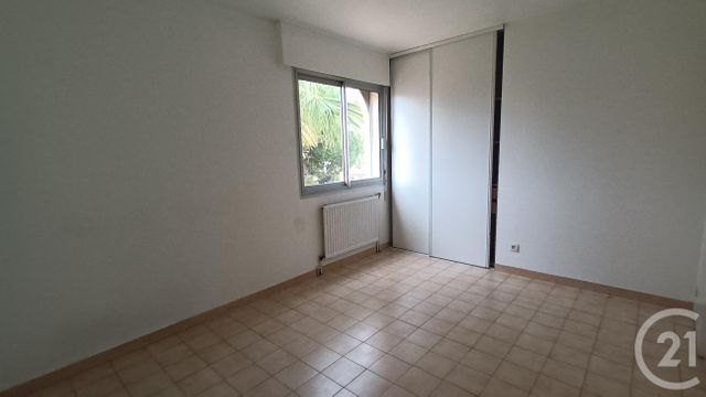 Appartement F4 &agrave; louer - 4 pi&egrave;ces - 84,59 m2 - Beziers - 34 - LANGUEDOC-ROUSSILLON