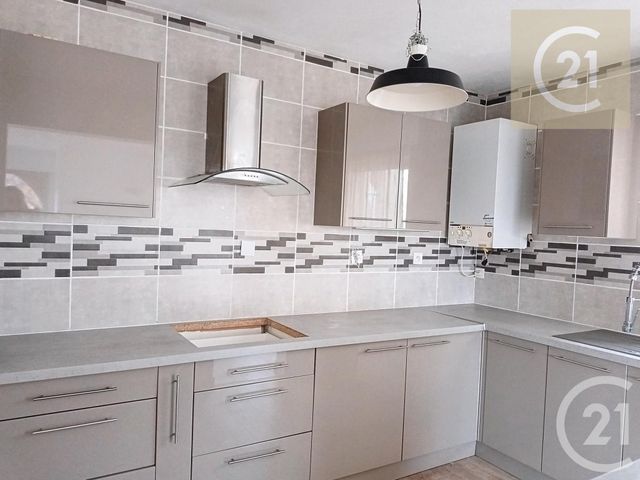 Appartement F4 &agrave; louer - 4 pi&egrave;ces - 84,59 m2 - Beziers - 34 - LANGUEDOC-ROUSSILLON