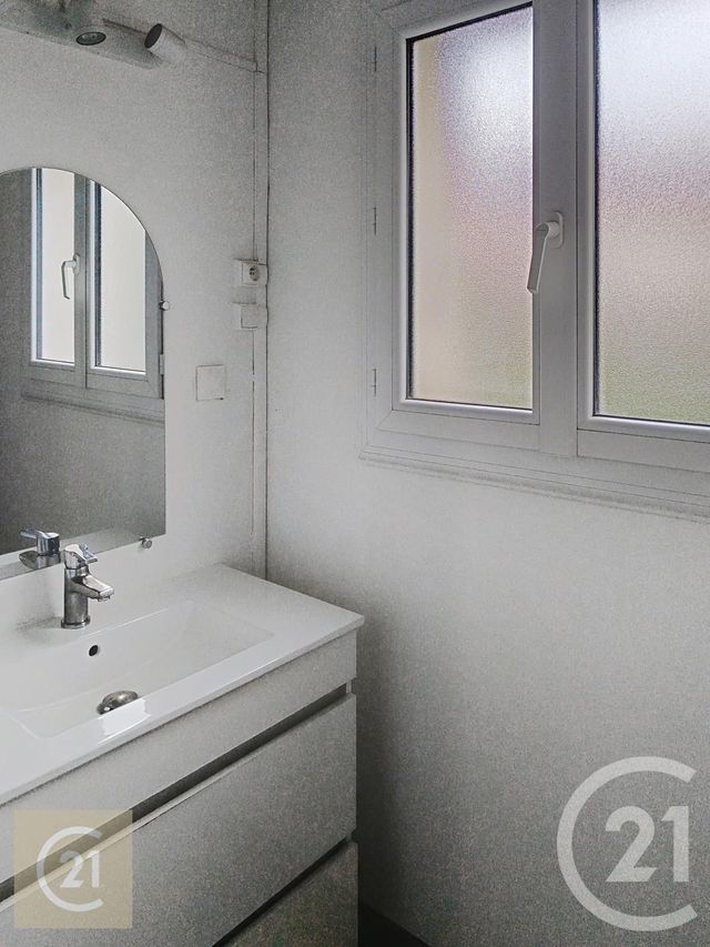 Appartement F3 &agrave; louer - 3 pi&egrave;ces - 70,78 m2 - Beziers - 34 - LANGUEDOC-ROUSSILLON