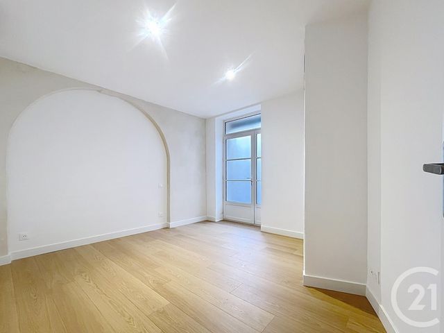 Appartement F3 &agrave; louer - 3 pi&egrave;ces - 70 m2 - Beziers - 34 - LANGUEDOC-ROUSSILLON