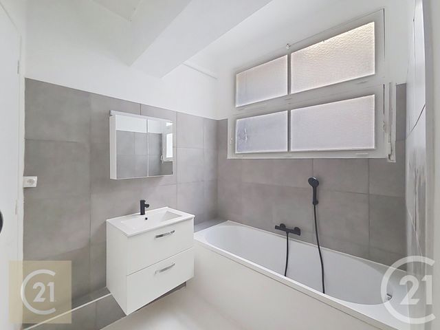 Appartement F4 &agrave; louer - 4 pi&egrave;ces - 81,91 m2 - Beziers - 34 - LANGUEDOC-ROUSSILLON