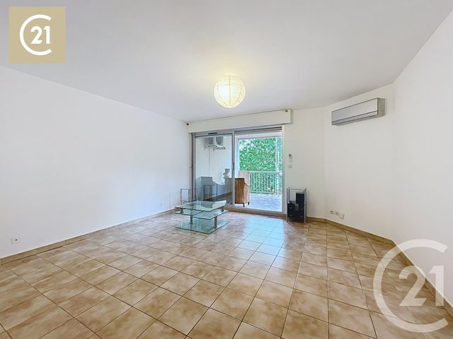 Afficher la photo en grand Appartement F3 à vendre - 3 pièces - 77,35 m2 - Beziers - 34 - LANGUEDOC-ROUSSILLON