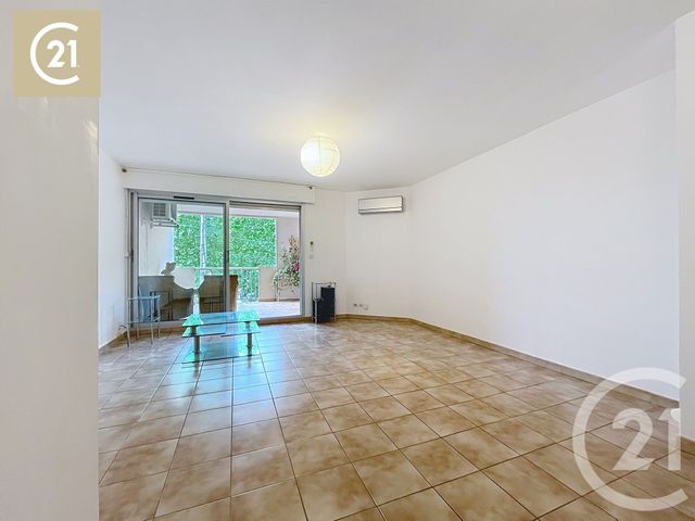 Afficher la photo en grand Appartement F3 à vendre - 3 pièces - 77,35 m2 - Beziers - 34 - LANGUEDOC-ROUSSILLON