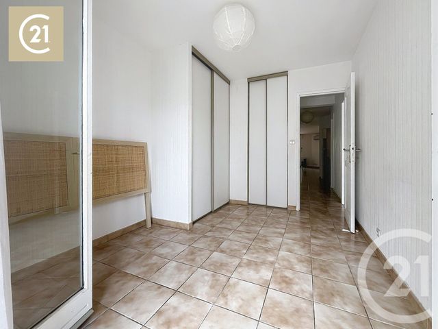 Afficher la photo en grand Appartement F3 à vendre - 3 pièces - 77,35 m2 - Beziers - 34 - LANGUEDOC-ROUSSILLON