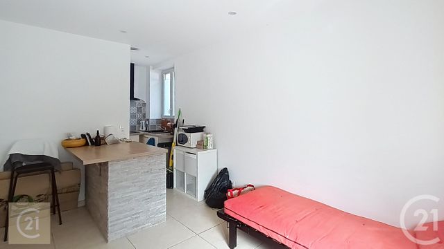 Afficher la photo en grand Appartement F2 à louer - 2 pièces - 29 m2 - Puisserguier - 34 - LANGUEDOC-ROUSSILLON