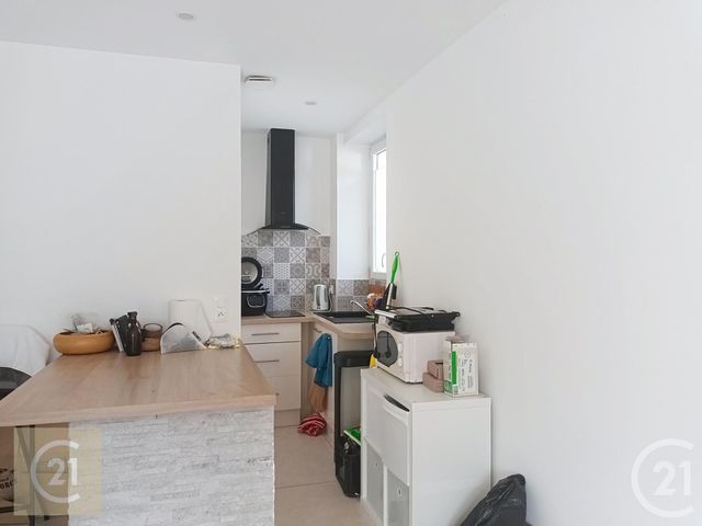 Afficher la photo en grand Appartement F2 à louer - 2 pièces - 29 m2 - Puisserguier - 34 - LANGUEDOC-ROUSSILLON