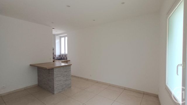 Afficher la photo en grand Appartement F2 à louer - 2 pièces - 29 m2 - Puisserguier - 34 - LANGUEDOC-ROUSSILLON