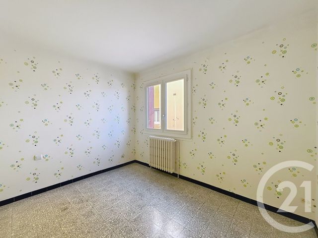 Afficher la photo en grand Appartement F4 à vendre - 5 pièces - 80,97 m2 - Beziers - 34 - LANGUEDOC-ROUSSILLON