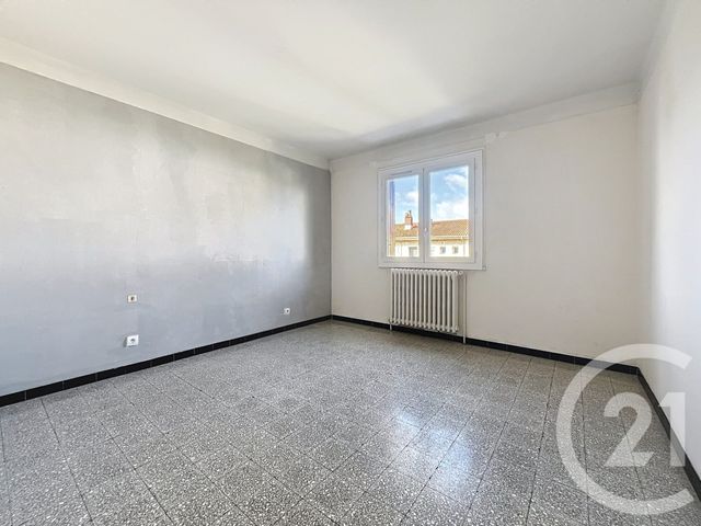 Afficher la photo en grand Appartement F4 à vendre - 5 pièces - 80,97 m2 - Beziers - 34 - LANGUEDOC-ROUSSILLON