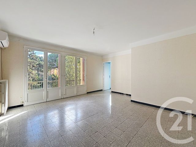 Afficher la photo en grand Appartement F4 à vendre - 5 pièces - 80,97 m2 - Beziers - 34 - LANGUEDOC-ROUSSILLON