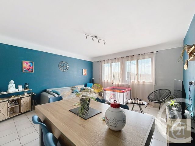 Afficher la photo en grand Appartement T4 à vendre - 4 pièces - 87,37 m2 - Beziers - 34 - LANGUEDOC-ROUSSILLON