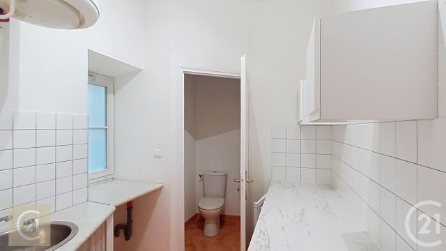 Afficher la photo en grand Divers à louer - 30 m2 - St Chinian - 34 - LANGUEDOC-ROUSSILLON