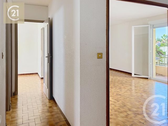 Afficher la photo en grand Appartement F4 à vendre - 4 pièces - 105 m2 - Beziers - 34 - LANGUEDOC-ROUSSILLON