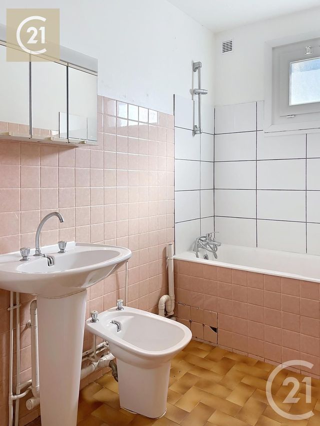 Afficher la photo en grand Appartement F4 à vendre - 4 pièces - 105 m2 - Beziers - 34 - LANGUEDOC-ROUSSILLON