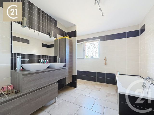 Afficher la photo en grand Maison à vendre - 5 pièces - 138,39 m2 - Pouzolles - 34 - LANGUEDOC-ROUSSILLON