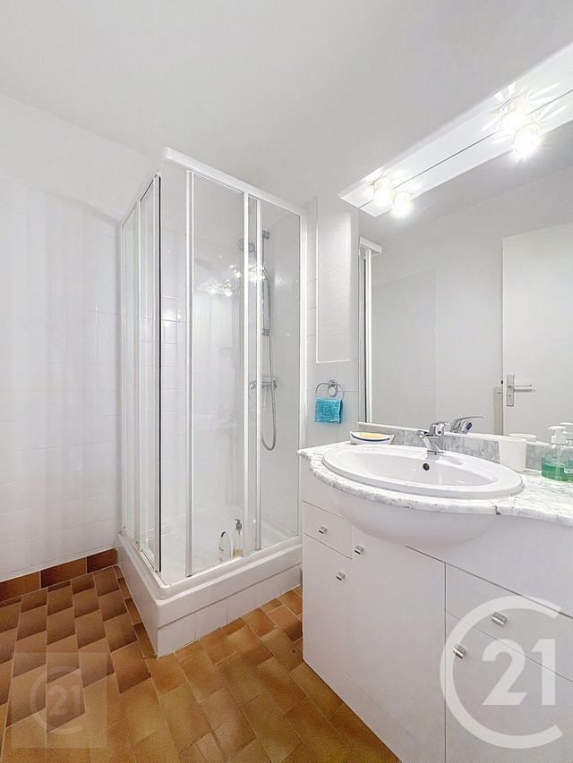 Afficher la photo en grand Appartement T2 à vendre - 2 pièces - 41,75 m2 - Agde - 34 - LANGUEDOC-ROUSSILLON