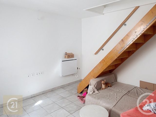 Afficher la photo en grand Maison à louer - 2 pièces - 28 m2 - Puisserguier - 34 - LANGUEDOC-ROUSSILLON