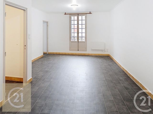 Appartement F3 &agrave; louer - 3 pi&egrave;ces - 75 m2 - Beziers - 34 - LANGUEDOC-ROUSSILLON